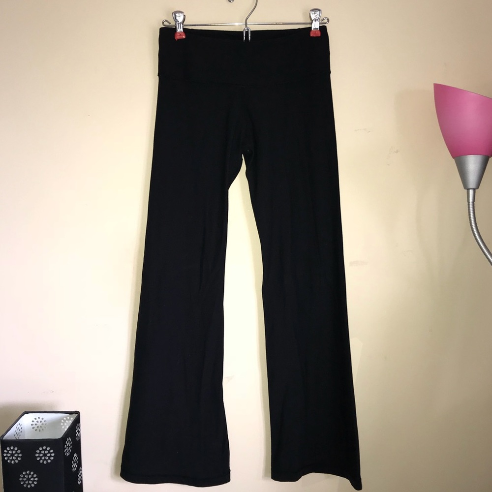 LULULEMON | REVERSIBLE FLARE LEGGINGS
